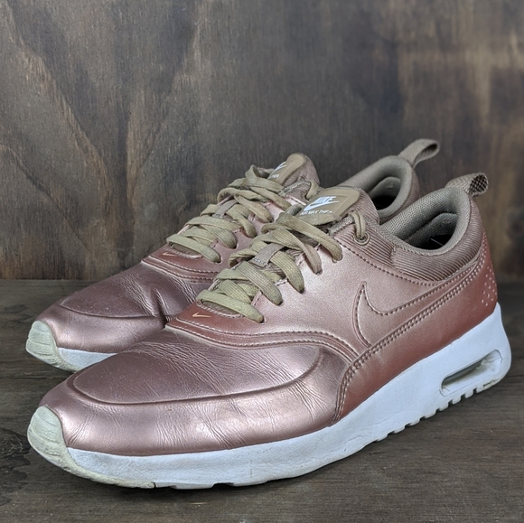 Nike Shoes - Nike air Max Thea